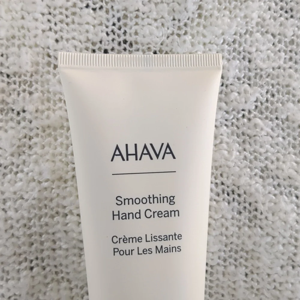 AHAVA Smoothing Hand Cream with Kale & Turmeric, 100ml/3.4fl oz